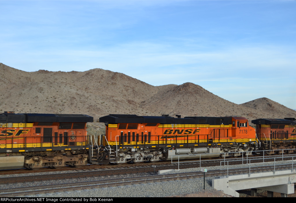 BNSF 7178